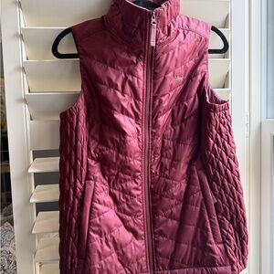L.L. Bean Quilted Vest in Burgundy M ref NWT